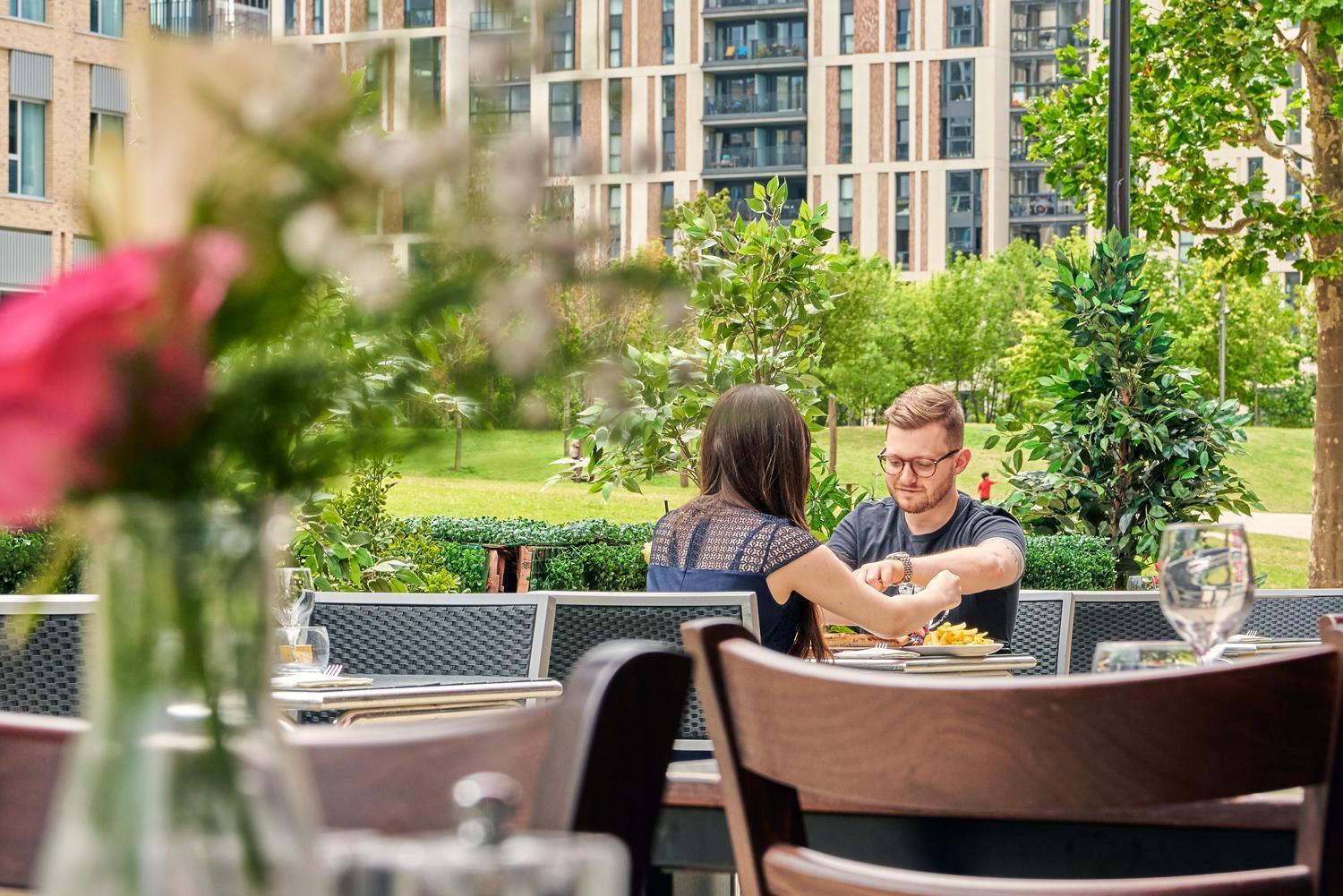 Luxury Apartment In Olympic Village London Exterior photo